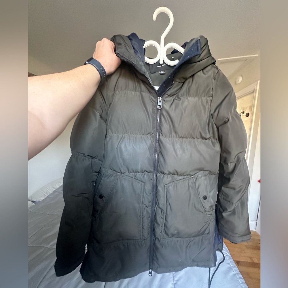 Olive winter jacket with double zip, and side zip
Size small - Picture 2 of 4
